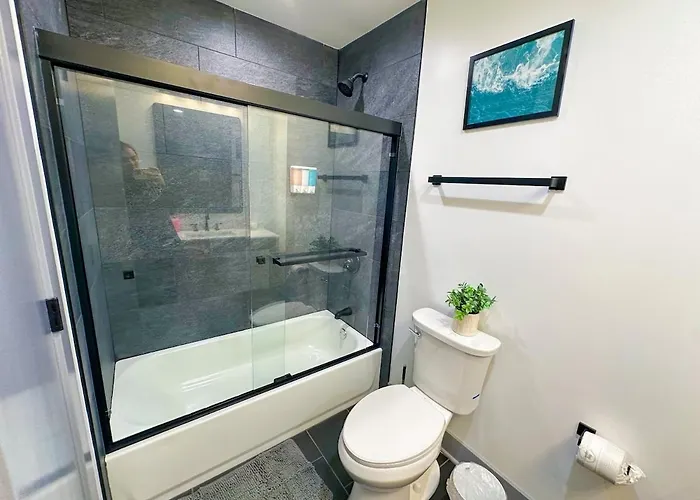 Luxury 6br With Pool Table Sleeps 12 Perfect For Group Near Mccormick Place, Grant Park And Soldier Field